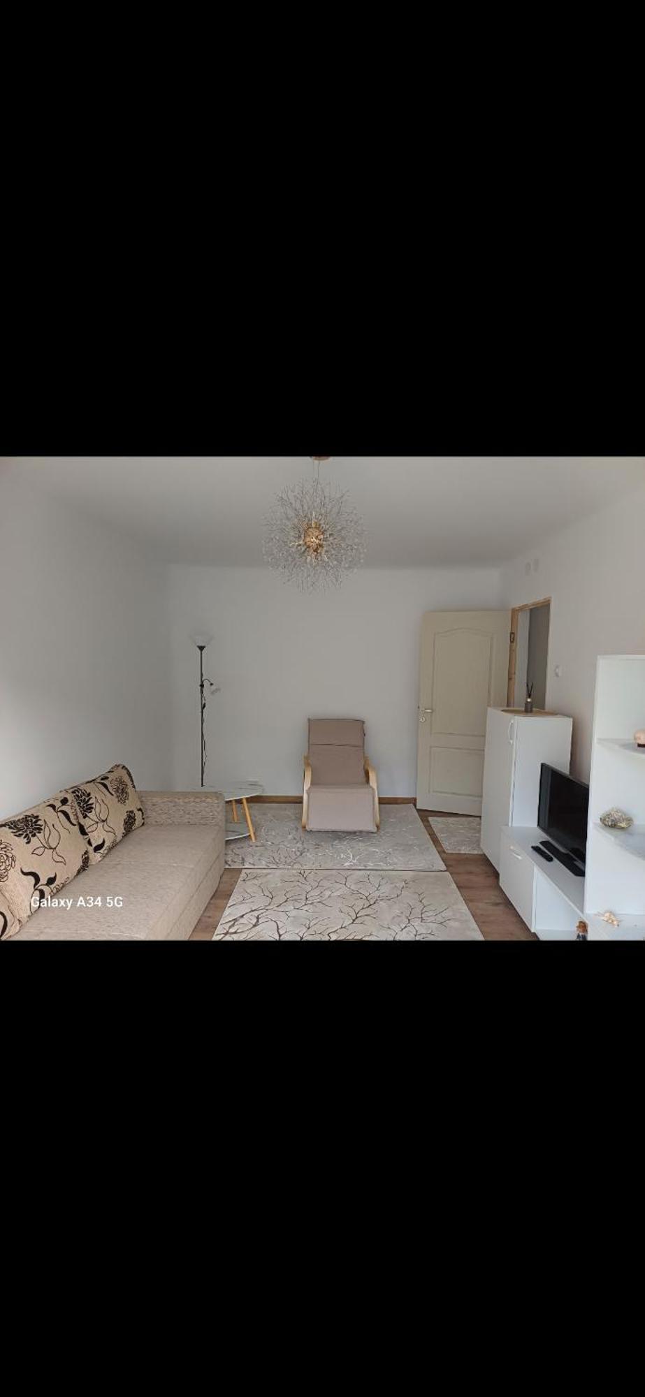 Ferienwohnung Garsoniera Luminoasa Craiova Exterior foto